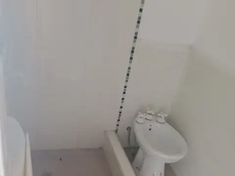 PH EN RAMOS MEJIA 3 AMBIENTES , EXCELENTE ESTADO CON PARRILLA