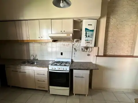 Departamento en Alquiler con 1 cocheras