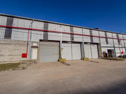 ALQUILER - DEPOSITO - MORON - 2400 m2 PARQUE INDUSTRIAL MORON