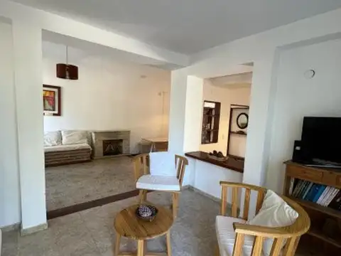 Casa en Alquiler de 3 dormitorios