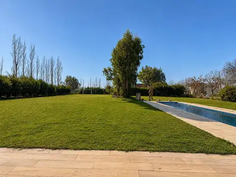 Venta Casa Quinta en Barrio Cerrado Fincas de San Vicente