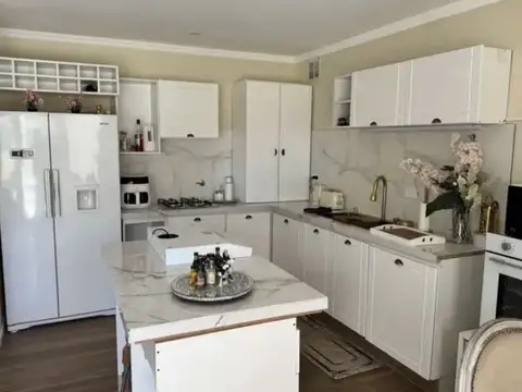 Casa en Venta en Pilar del Este - San Ramon, USD 189.000