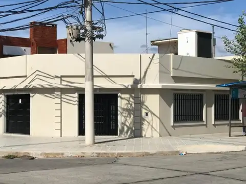 Corrientes 4401 , Piso 0
