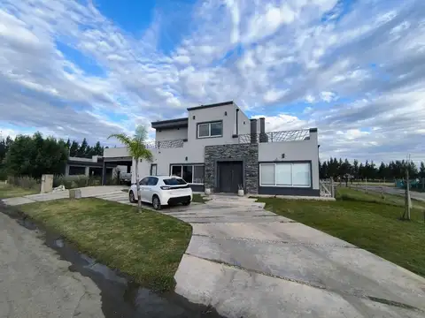 Casa en Venta en Horizontes al Sur, USD 299.000