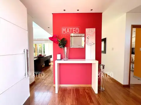 Casa 4 ambientes con 5 baños