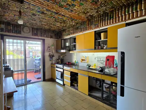 Casa 5 ambientes con 3 baños