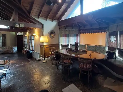 Casa en Venta de 5 dormitorios