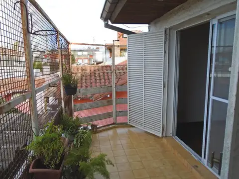 Depto Tipo Casa 4 ambientes con 1 baño