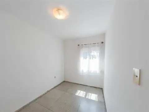 3 Dormitorios, muy buen estado, agradable ubicación...