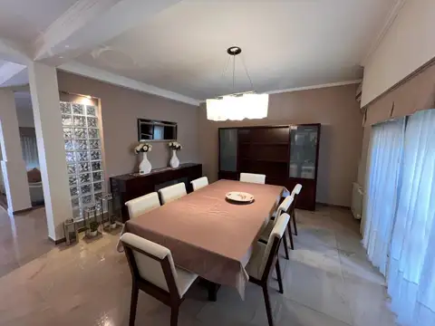Casa en Venta en Zarate, USD 270.000