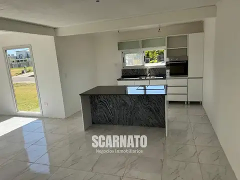 Casa en Alquiler de 4 dormitorios