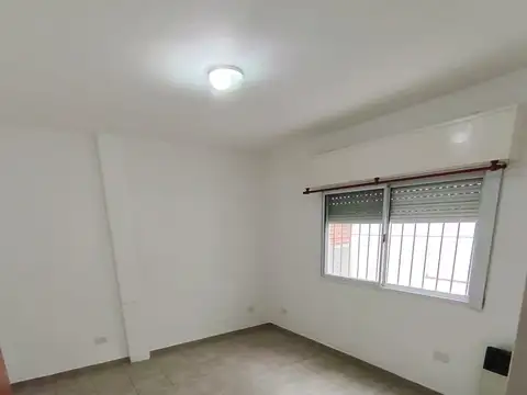 ALQUILER – DEPARTAMENTO 2 AMBIENTES – CENTRO DE BERAZATEGUI