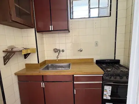 Departamento en Alquiler en Abasto, $ 450.000