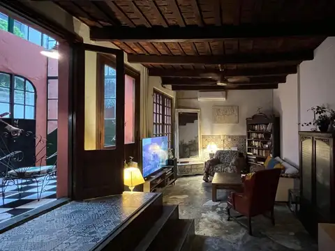 Depto Tipo Casa 4 ambientes con 2 baños