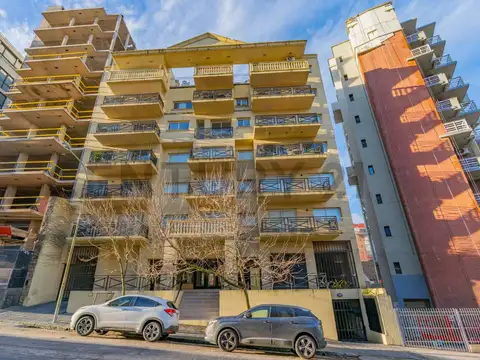 Quintana 100, Piso 0