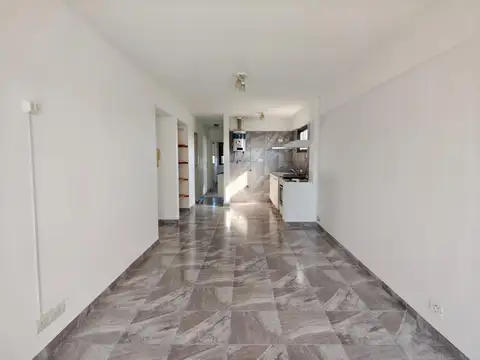 Departamento 3 Ambientes reciclado a 2 cuadras del mar!