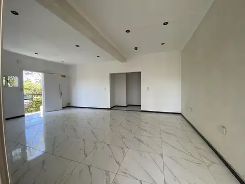 Depto Tipo Casa 4 ambientes con 3 baños