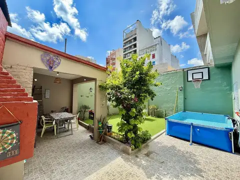 VENTA DPTO TIPO PH 3 AMB LUMINOSO CON PATIO Y JARDÍN