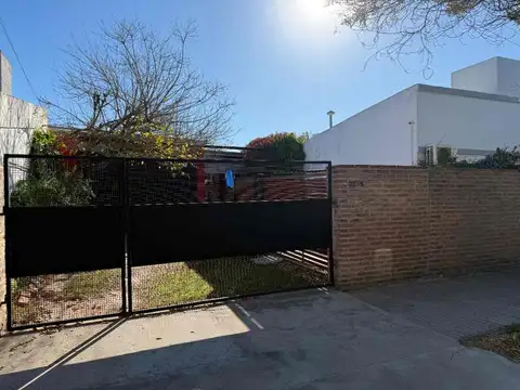 VENTA GALPÓN / QUINCHO / PILETA / AV BRASIL