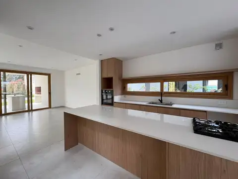 Casa en Venta 1 año