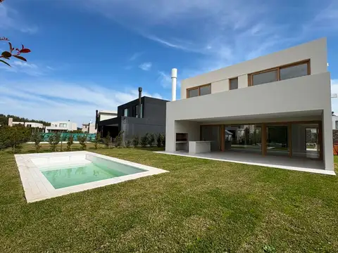 BARRIO CARPINCHOS 400