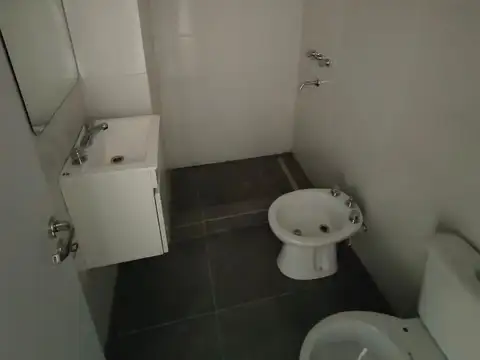 Departamento en Alquiler en Luis Agote, $ 325.000