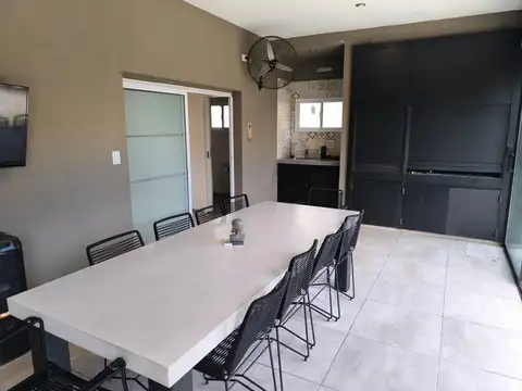 Casa en Alquiler de 3 dormitorios