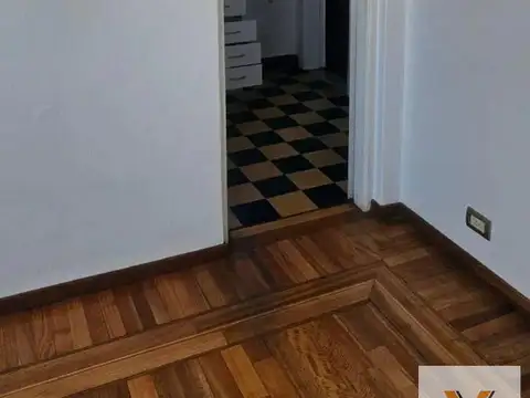 Departamento en Alquiler en Monserrat, $ 700.000