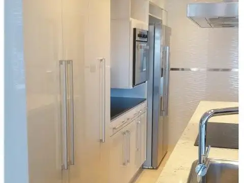 Departamento en Venta en Playa Grande, USD 900.000