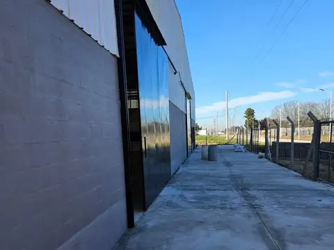Galpon en Alquiler 35  mts Fondo