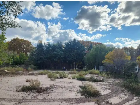 Lote en callejon cerrado escritura Pedriel Lujan