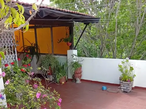 Depto Tipo Casa en Venta 50 años