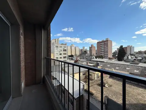 VENTA - DEPARTAMENTO UN DORMITORIO CON BALCÓN - ABASTO