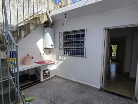 Defilippi 1600, Piso 2