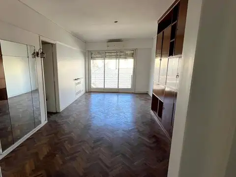 DEPTO SEMIPISO 3 AMB Y DEP AL FTE - CONGRESO