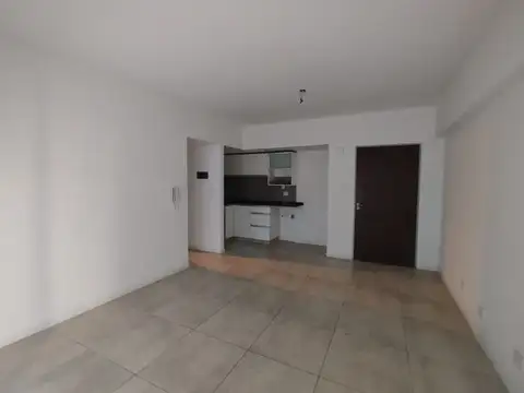 Colombres 700, Piso 1