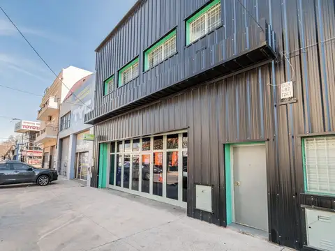 Galpón Comercial/ Depósito Fitz Roy y Warnes 