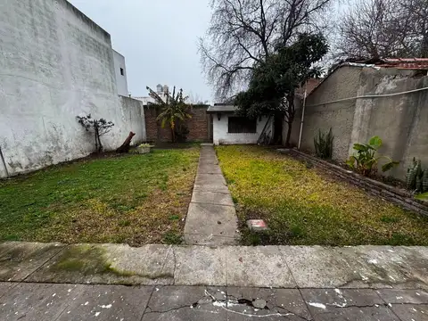 ALQUILER DE CASA EN VARELA CENTRO