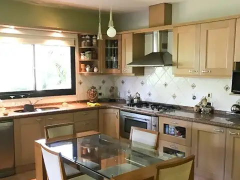 Casa en Venta de 4 dormitorios