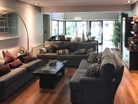 CASA - 6 AMBIENTES - MERLO SUR