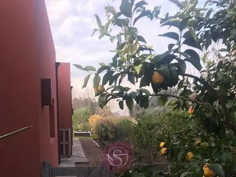 Casa 6 ambientes con 3 baños