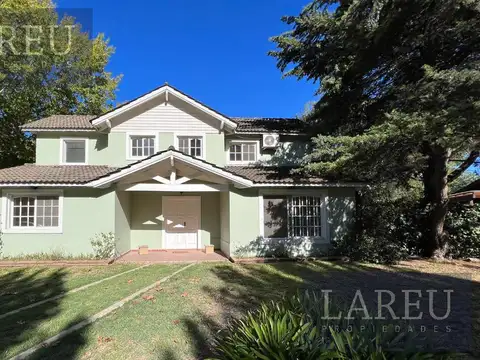 Casa en Venta en el Barrio Privado Bermudas Pilar