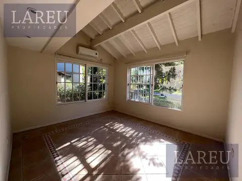 Casa en Venta en el Barrio Privado Bermudas, Pilar