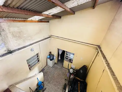 Depto Tipo Casa 4 ambientes con 2 baños