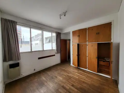 Depto Tipo Casa en Venta 40 años
