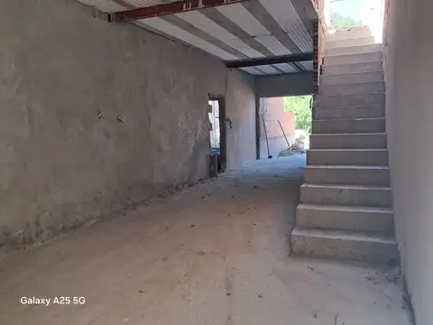 Depto Tipo Casa en Venta con 2 cocheras