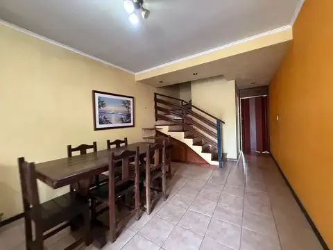 Depto Tipo Casa en Venta 26 años