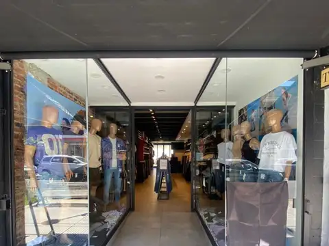 TRES DE FEBRERO 2600