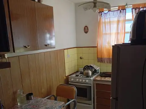 Alquiler dto 2 ambientes en caseros con cochera