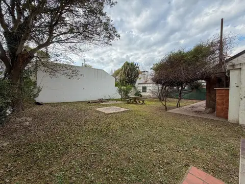 Quinta con pileta sobre Ruta 70 frente al Jockey Club